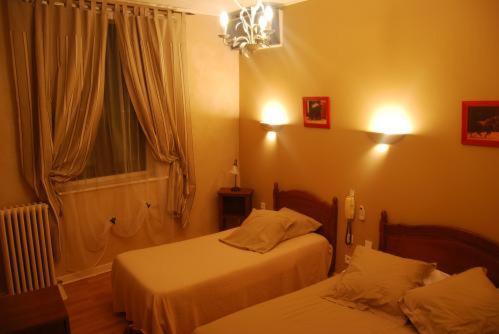 Hotel Moderne Un Coin De ... 레물링 객실 사진